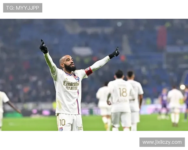 法甲里昂球队年龄结构与阵容发展趋势