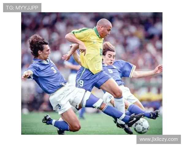 围绕1998年法国世界杯比赛时间的激情记忆与经典瞬间回顾